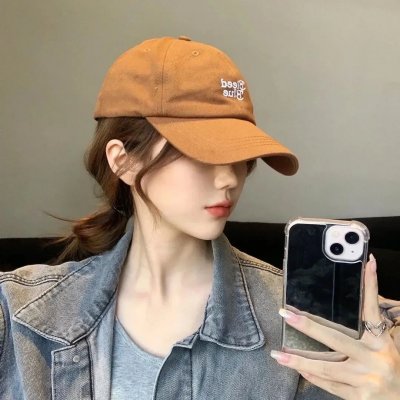 照片中的女孩